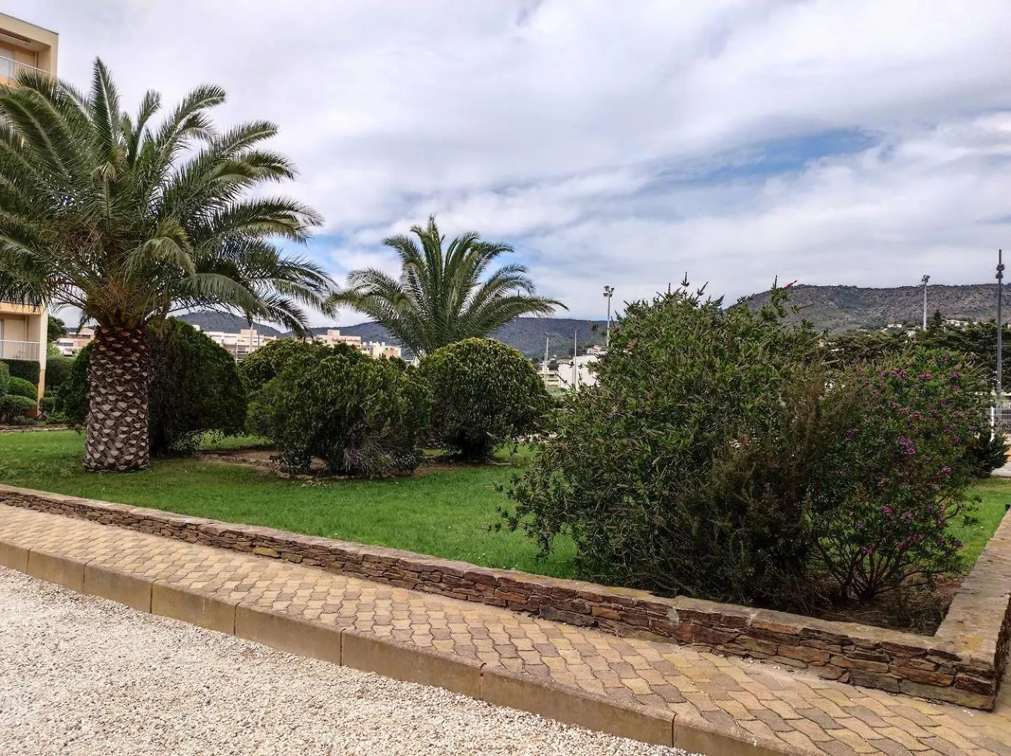 T2- Piscine- Commerces- Plages- Clim Le Lavandou